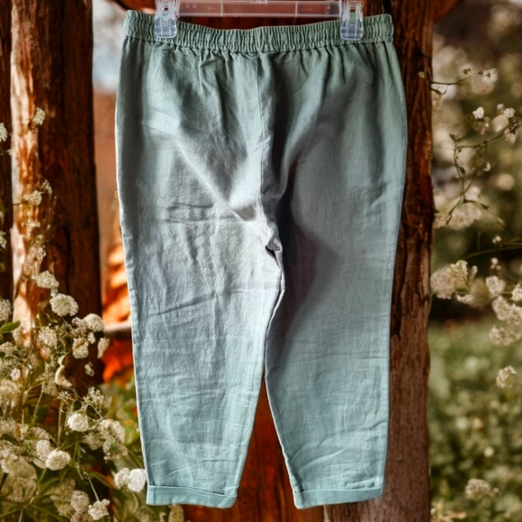 Northern Reflections Linen Blend Sage Green Capris - Picture 2 of 7